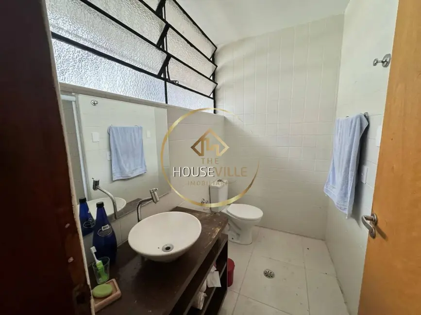 Foto 9 de Casa com 4 quartos à venda, 235m2 em Sao Jose Dos Campos - SP