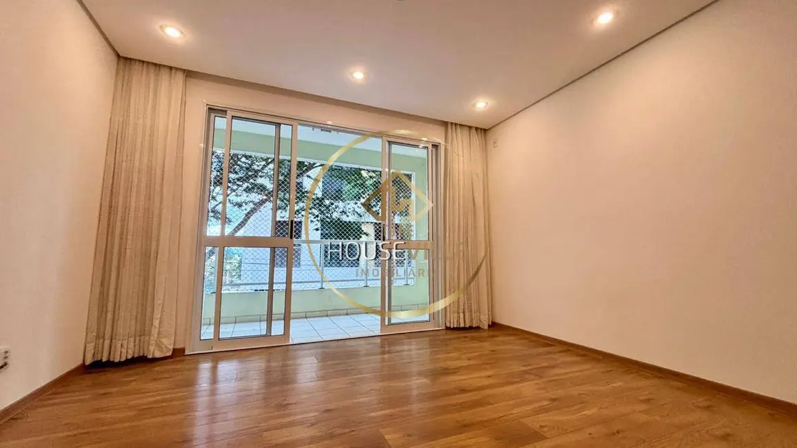 Foto 1 de Apartamento com 4 quartos à venda, 128m2 em Sao Jose Dos Campos - SP