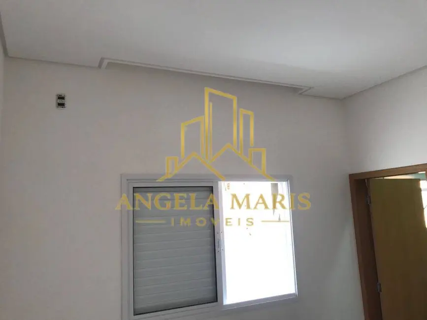 Foto 9 de Casa de Condomínio com 3 quartos à venda e para alugar, 210m2 em Cacapava - SP