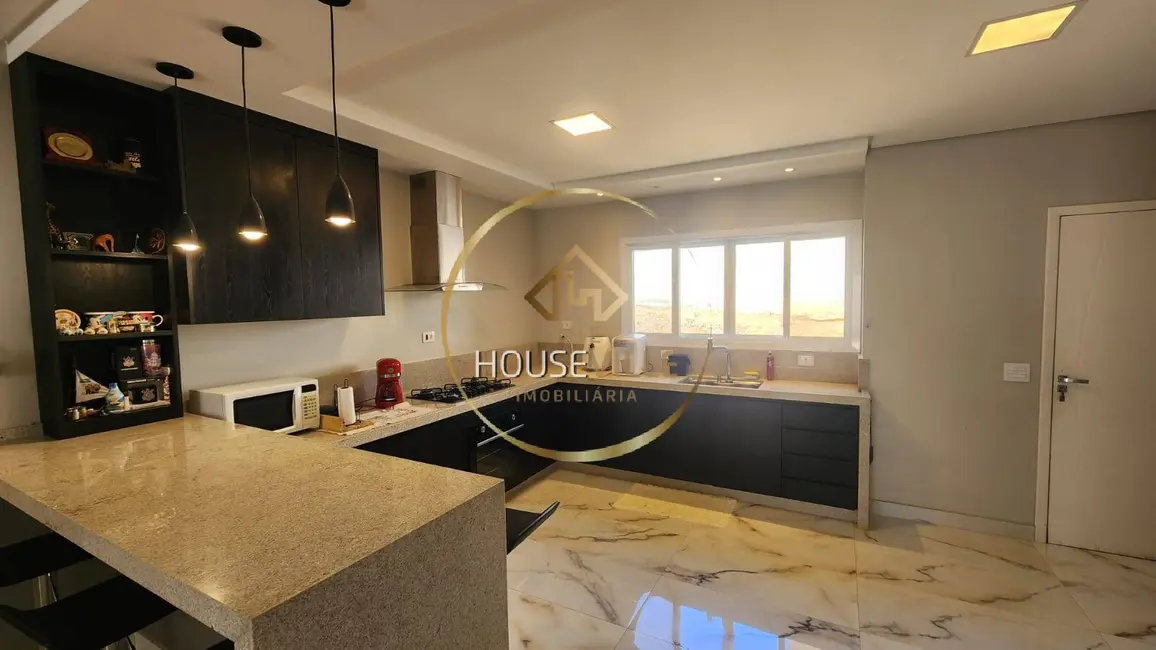 Foto 3 de Casa de Condomínio com 4 quartos à venda, 300m2 em Condomínio Residencial Mirante do Vale, Jacarei - SP