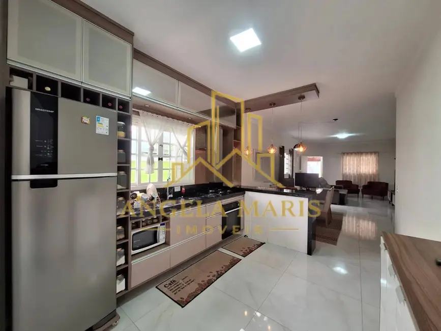 Casa de Condomínio com 3 quartos à venda, 175m2 em Sao Jose Dos Campos - SP - imagem 5 Foto 5 de Casa de Condomínio com 3 quartos à venda, 175m2 em Sao Jose Dos Campos - SP