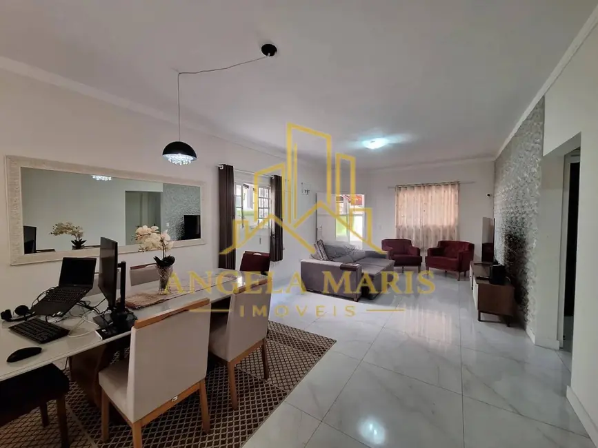 Casa de Condomínio com 3 quartos à venda, 175m2 em Sao Jose Dos Campos - SP - imagem 2 Foto 2 de Casa de Condomínio com 3 quartos à venda, 175m2 em Sao Jose Dos Campos - SP