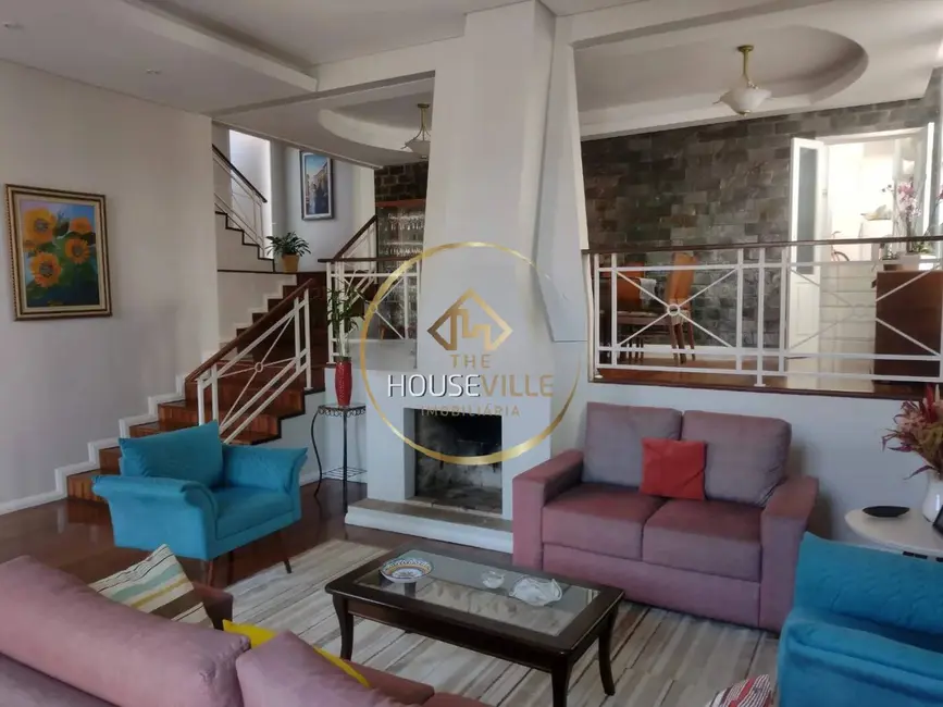 Foto 2 de Casa com 4 quartos à venda, 291m2 em Sao Jose Dos Campos - SP