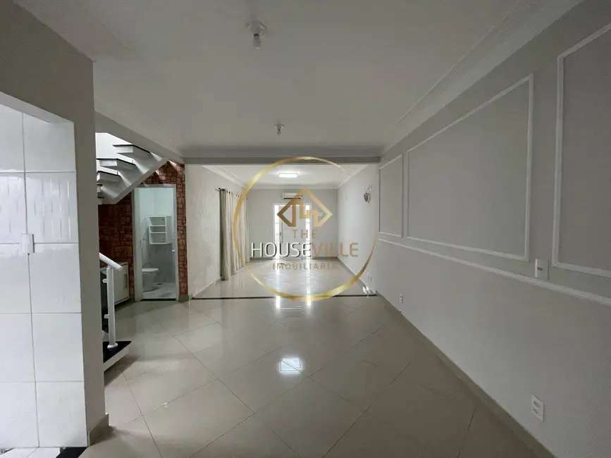 Foto 4 de Casa com 3 quartos à venda, 133m2 em Loteamento Villa Branca, Jacarei - SP