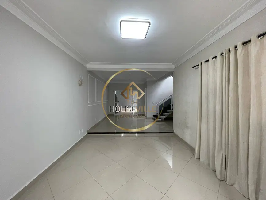 Foto 5 de Casa com 3 quartos à venda, 133m2 em Loteamento Villa Branca, Jacarei - SP