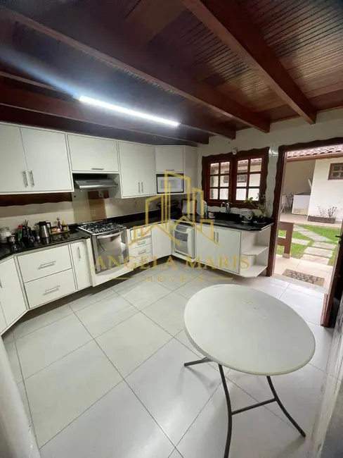 Foto 8 de Casa de Condomínio com 3 quartos à venda e para alugar, 400m2 em Park Imperial, Caraguatatuba - SP