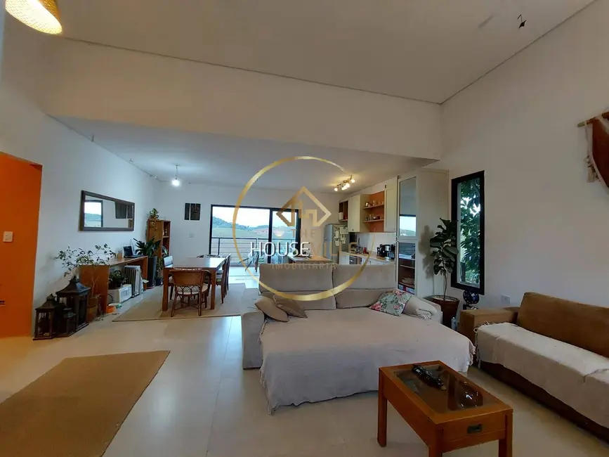 Casa de Condomínio com 3 quartos à venda, 250m2 em Igarata - SP - imagem 4 Foto 4 de Casa de Condomínio com 3 quartos à venda, 250m2 em Igarata - SP