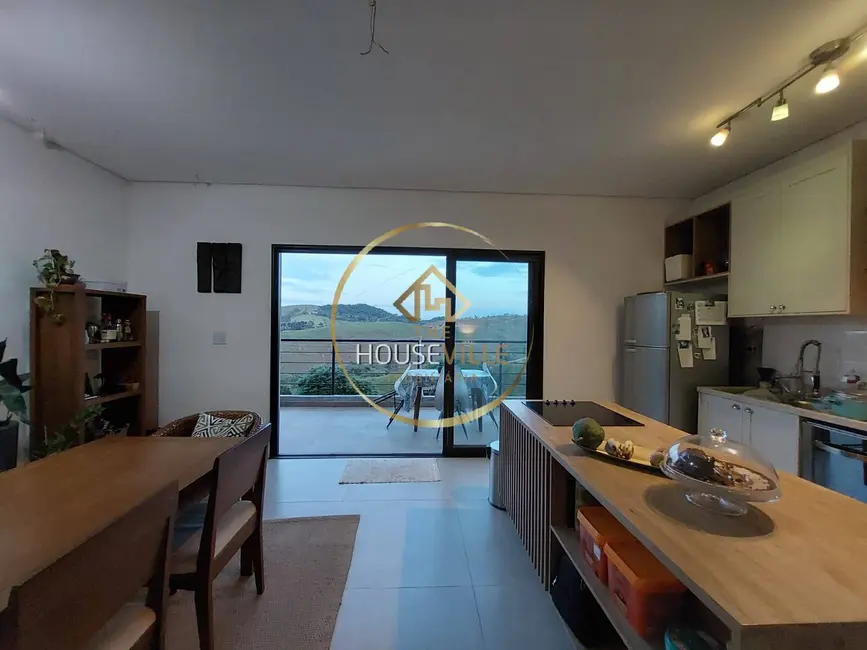 Casa de Condomínio com 3 quartos à venda, 250m2 em Igarata - SP - imagem 8 Foto 8 de Casa de Condomínio com 3 quartos à venda, 250m2 em Igarata - SP