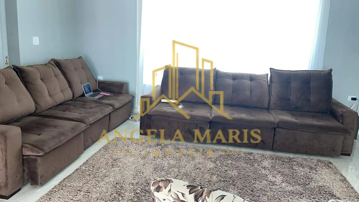 Foto 6 de Casa de Condomínio com 3 quartos à venda, 220m2 em Jardim Jacinto, Jacarei - SP