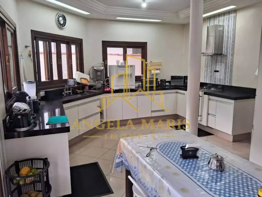 Foto 9 de Casa de Condomínio com 3 quartos à venda, 283m2 em Sao Jose Dos Campos - SP
