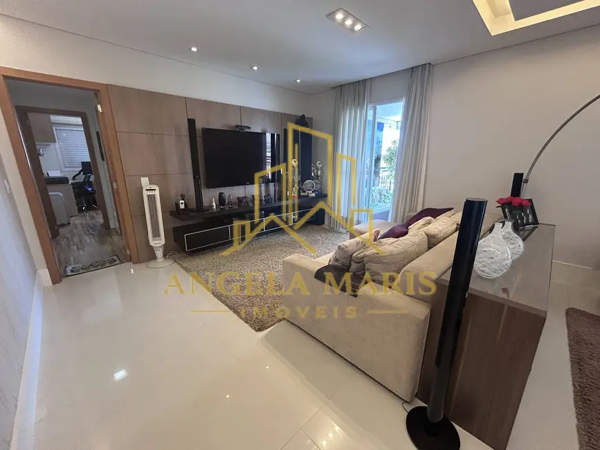Apartamento com 3 quartos à venda, 177m2 em Sao Jose Dos Campos - SP - imagem 3 Foto 3 de Apartamento com 3 quartos à venda, 177m2 em Sao Jose Dos Campos - SP