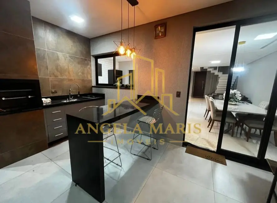 Foto 5 de Casa de Condomínio com 4 quartos à venda, 210m2 em Sao Jose Dos Campos - SP