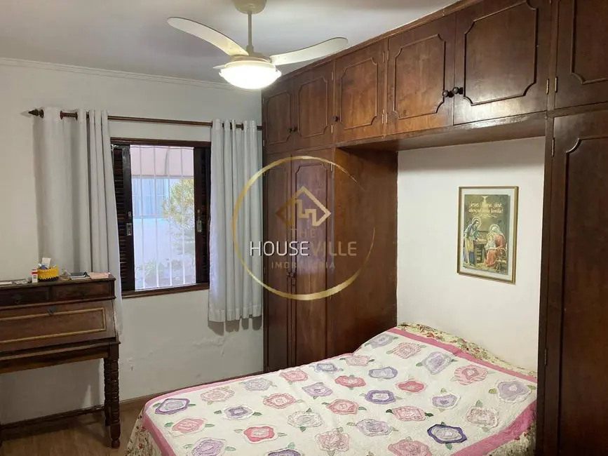Foto 4 de Casa com 3 quartos à venda, 150m2 em Sao Jose Dos Campos - SP