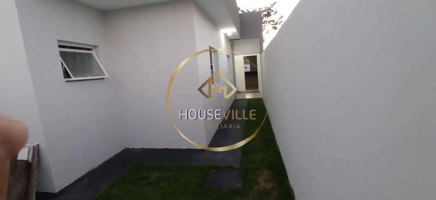 Foto 2 de Casa com 2 quartos à venda, 70m2 em Sao Jose Dos Campos - SP