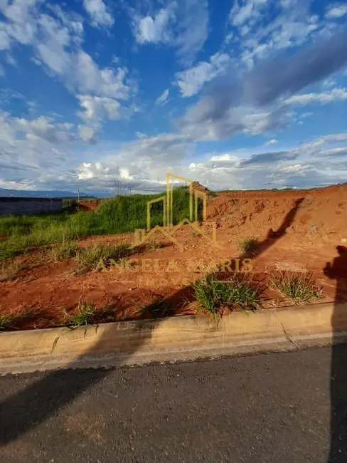Foto 3 de Terreno / Lote à venda, 250m2 em Tijuco Preto, Cacapava - SP
