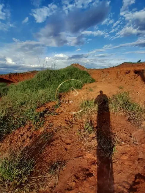 Foto 1 de Terreno / Lote à venda, 250m2 em Tijuco Preto, Cacapava - SP