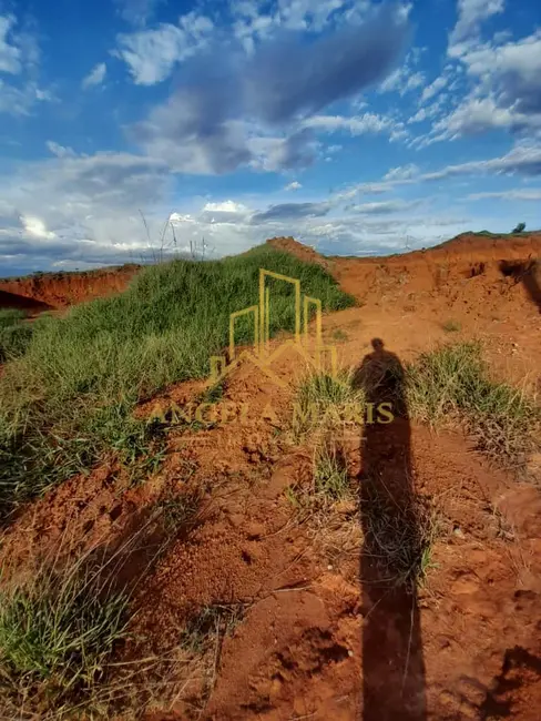 Foto 2 de Terreno / Lote à venda, 250m2 em Tijuco Preto, Cacapava - SP