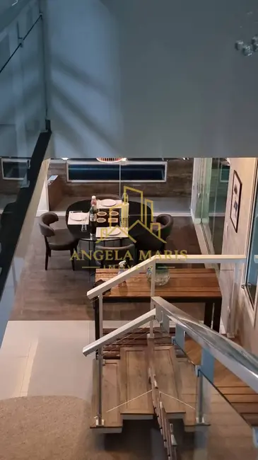 Casa de Condomínio com 3 quartos à venda, 290m2 em Sao Jose Dos Campos - SP - imagem 4 Foto 4 de Casa de Condomínio com 3 quartos à venda, 290m2 em Sao Jose Dos Campos - SP
