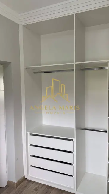 Casa de Condomínio com 3 quartos à venda, 290m2 em Sao Jose Dos Campos - SP - imagem 8 Foto 8 de Casa de Condomínio com 3 quartos à venda, 290m2 em Sao Jose Dos Campos - SP