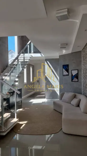 Casa de Condomínio com 3 quartos à venda, 290m2 em Sao Jose Dos Campos - SP - imagem 3 Foto 3 de Casa de Condomínio com 3 quartos à venda, 290m2 em Sao Jose Dos Campos - SP