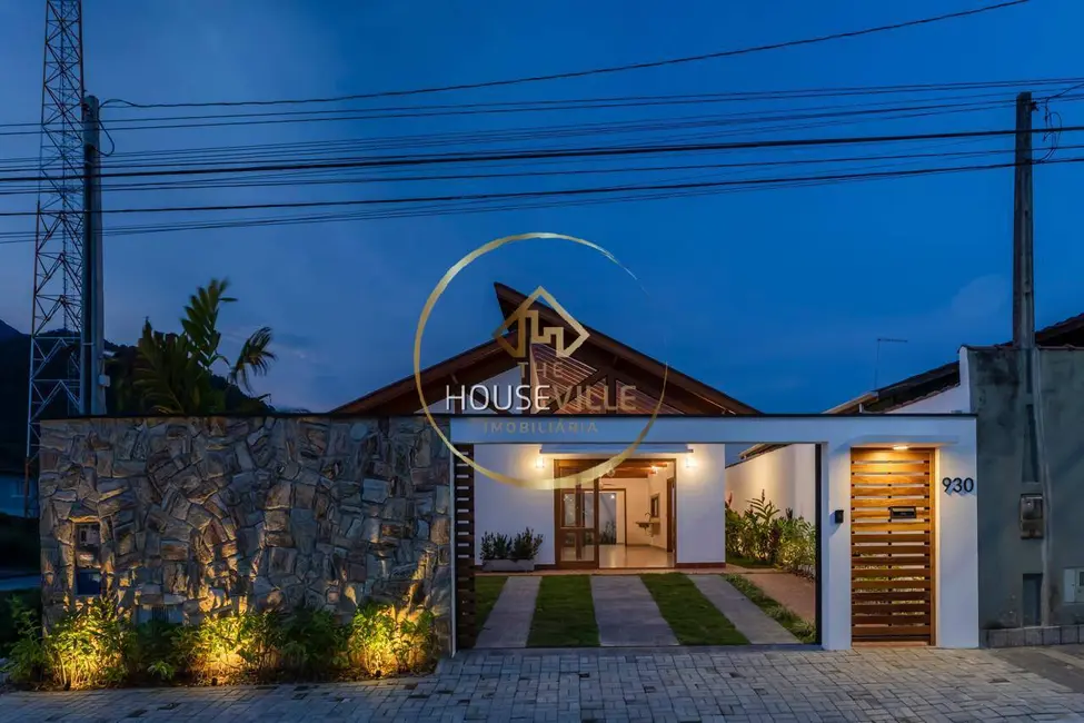 Foto 5 de Casa com 3 quartos à venda, 270m2 em Massaguaçu, Caraguatatuba - SP