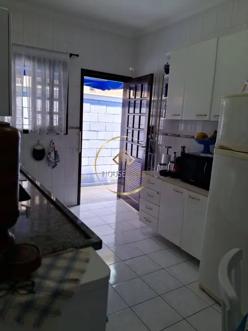 Foto 7 de Casa com 4 quartos à venda, 150m2 em Sao Jose Dos Campos - SP