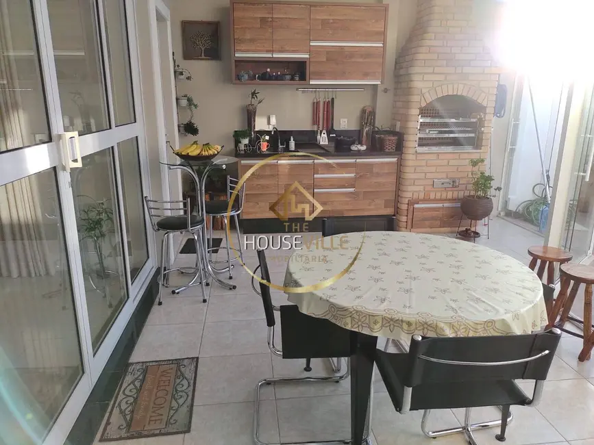 Foto 6 de Casa de Condomínio com 3 quartos para alugar, 200m2 em Sao Jose Dos Campos - SP