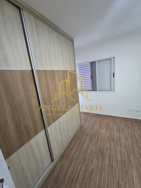 Foto 5 de Casa de Condomínio com 3 quartos para alugar, 140m2 em Loteamento Villa Branca, Jacarei - SP