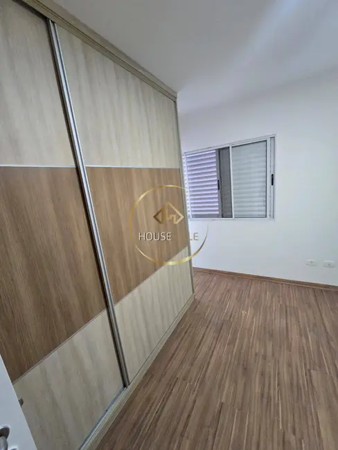 Casa de Condomínio com 3 quartos para alugar, 140m2 em Loteamento Villa Branca, Jacarei - SP - imagem 4 Foto 4 de Casa de Condomínio com 3 quartos para alugar, 140m2 em Loteamento Villa Branca, Jacarei - SP