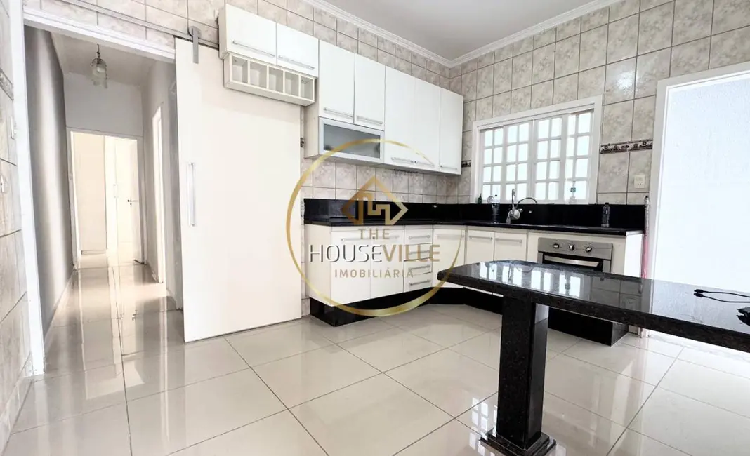 Foto 1 de Casa com 3 quartos à venda, 143m2 em Loteamento Villa Branca, Jacarei - SP