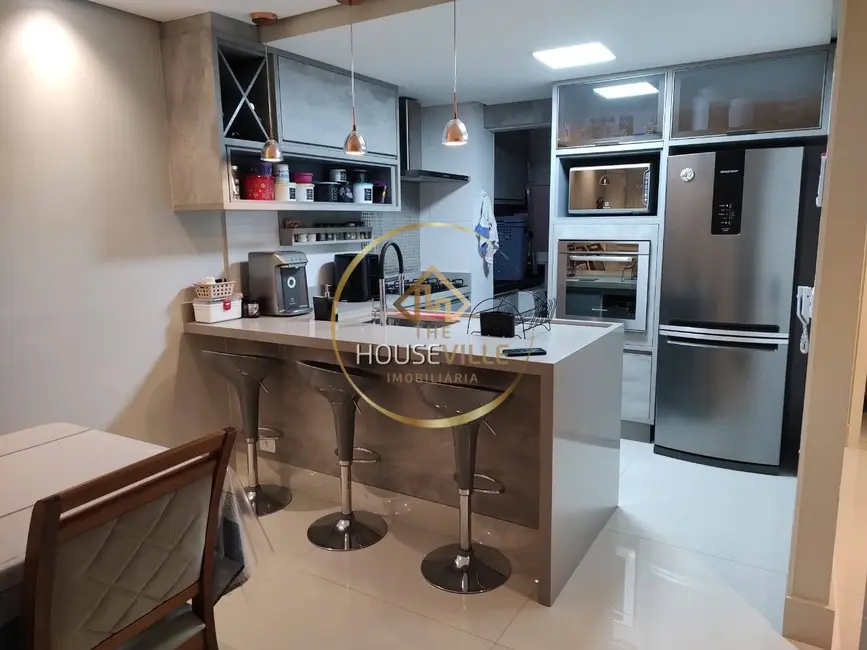 Foto 3 de Apartamento com 2 quartos à venda, 65m2 em Sao Jose Dos Campos - SP