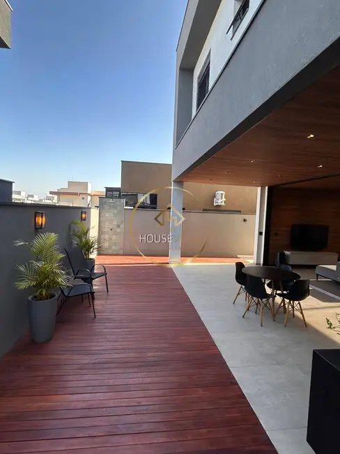 Casa de Condomínio com 3 quartos à venda, 216m2 em Sao Jose Dos Campos - SP - imagem 6 Foto 6 de Casa de Condomínio com 3 quartos à venda, 216m2 em Sao Jose Dos Campos - SP