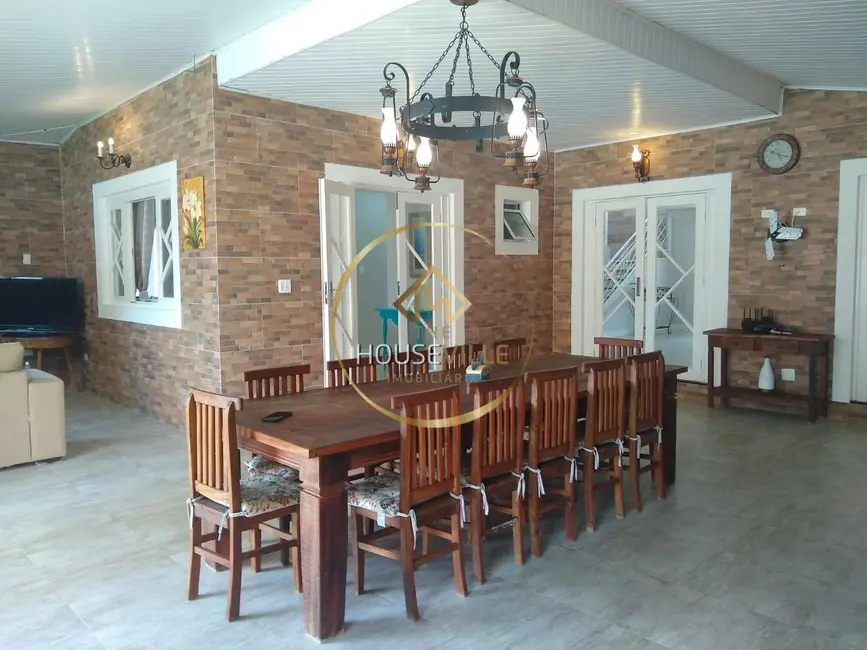 Casa de Condomínio com 5 quartos à venda e para alugar, 300m2 em Jardim Santa Maria, Jacarei - SP - imagem 8 Foto 8 de Casa de Condomínio com 5 quartos à venda e para alugar, 300m2 em Jardim Santa Maria, Jacarei - SP