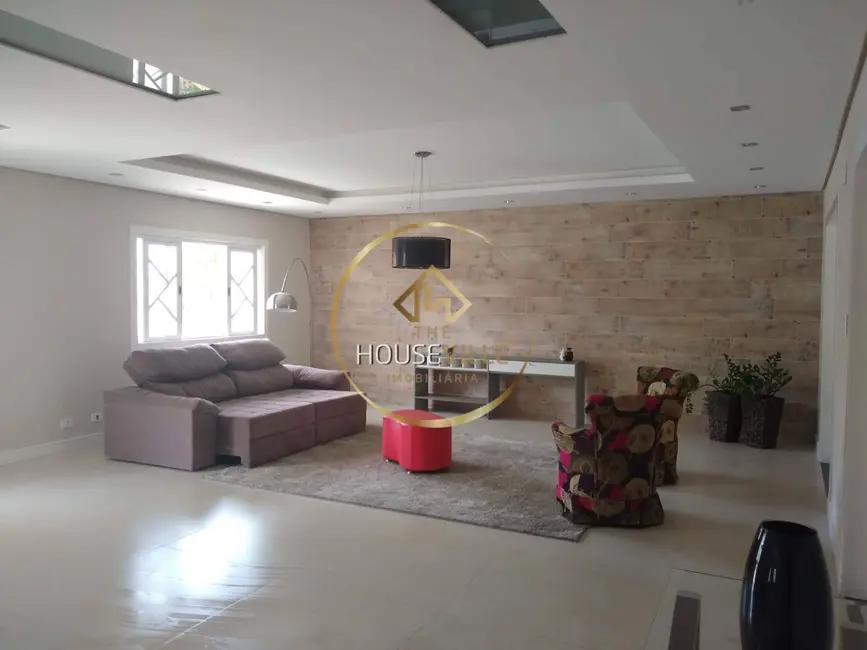 Casa de Condomínio com 5 quartos à venda e para alugar, 300m2 em Jardim Santa Maria, Jacarei - SP - imagem 4 Foto 4 de Casa de Condomínio com 5 quartos à venda e para alugar, 300m2 em Jardim Santa Maria, Jacarei - SP