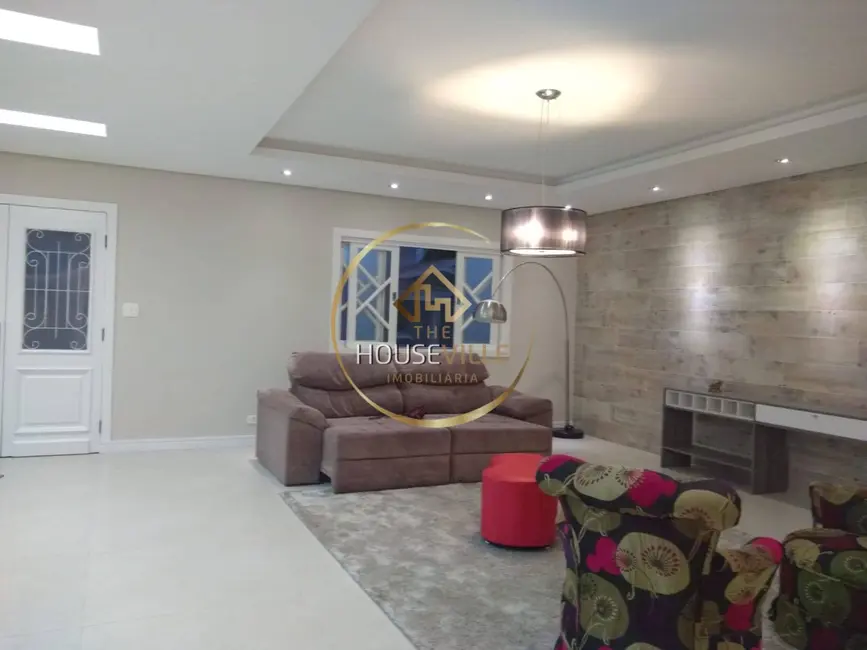 Casa de Condomínio com 5 quartos à venda e para alugar, 300m2 em Jardim Santa Maria, Jacarei - SP - imagem 5 Foto 5 de Casa de Condomínio com 5 quartos à venda e para alugar, 300m2 em Jardim Santa Maria, Jacarei - SP