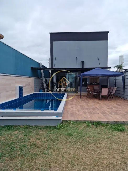 Foto 2 de Casa de Condomínio com 4 quartos à venda, 250m2 em Jardim Jacinto, Jacarei - SP