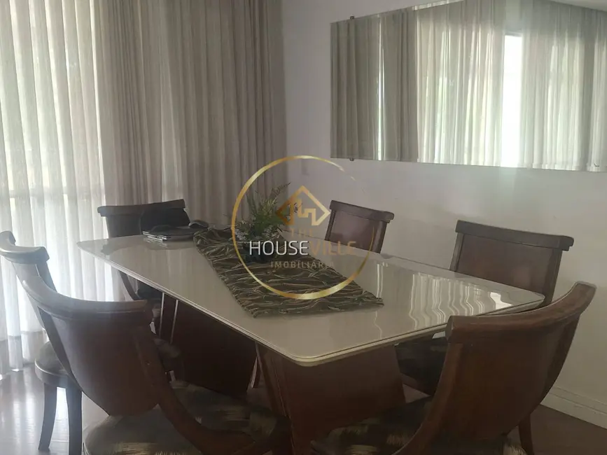 Apartamento com 4 quartos à venda, 182m2 em Sao Jose Dos Campos - SP - imagem 3 Foto 3 de Apartamento com 4 quartos à venda, 182m2 em Sao Jose Dos Campos - SP