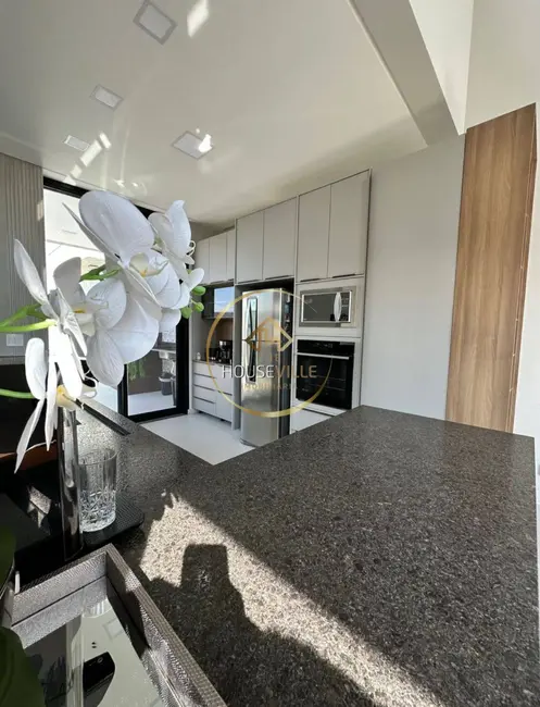 Casa de Condomínio com 3 quartos à venda, 154m2 em Sao Jose Dos Campos - SP - imagem 6 Foto 6 de Casa de Condomínio com 3 quartos à venda, 154m2 em Sao Jose Dos Campos - SP