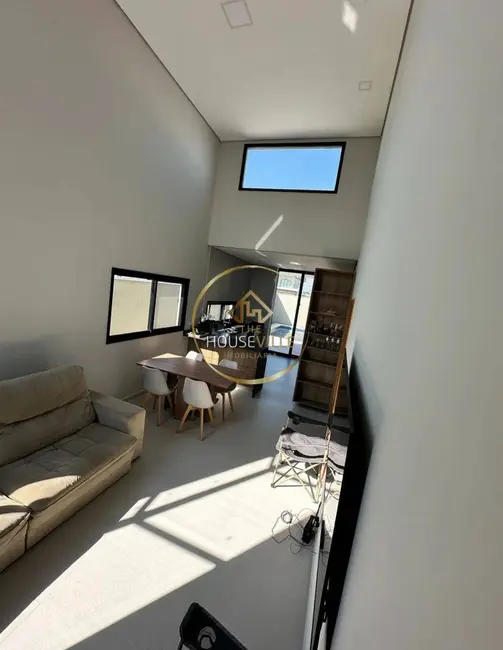 Casa de Condomínio com 3 quartos à venda, 154m2 em Sao Jose Dos Campos - SP - imagem 4 Foto 4 de Casa de Condomínio com 3 quartos à venda, 154m2 em Sao Jose Dos Campos - SP