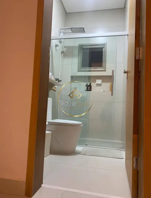 Foto 9 de Casa de Condomínio com 3 quartos à venda e para alugar, 250m2 em Sao Jose Dos Campos - SP