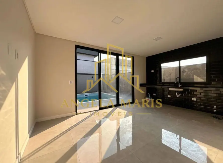 Foto 4 de Casa de Condomínio com 3 quartos à venda, 158m2 em Cacapava - SP