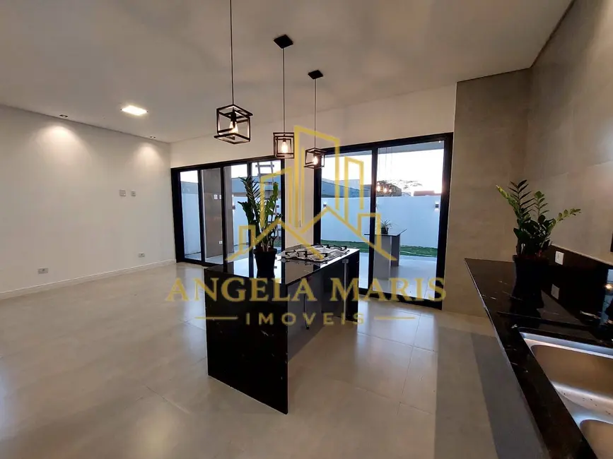 Foto 6 de Casa de Condomínio com 3 quartos à venda, 209m2 em Sao Jose Dos Campos - SP