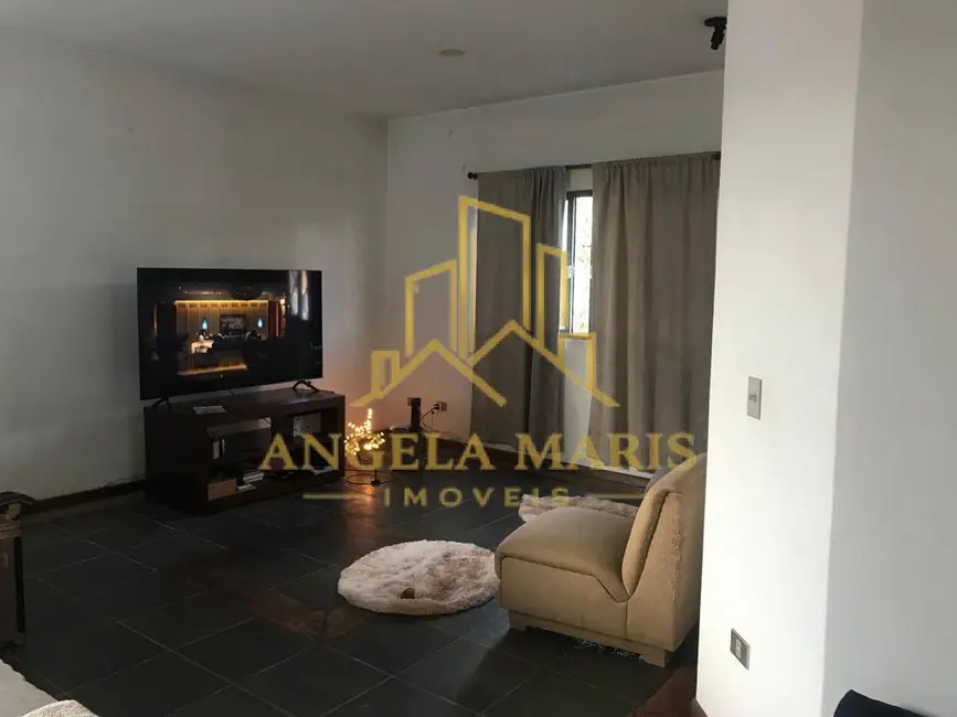 Casa com 3 quartos à venda, 365m2 em Sao Jose Dos Campos - SP - imagem 2 Foto 2 de Casa com 3 quartos à venda, 365m2 em Sao Jose Dos Campos - SP
