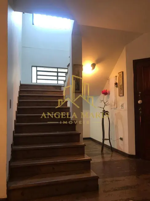 Casa com 3 quartos à venda, 365m2 em Sao Jose Dos Campos - SP - imagem 7 Foto 7 de Casa com 3 quartos à venda, 365m2 em Sao Jose Dos Campos - SP