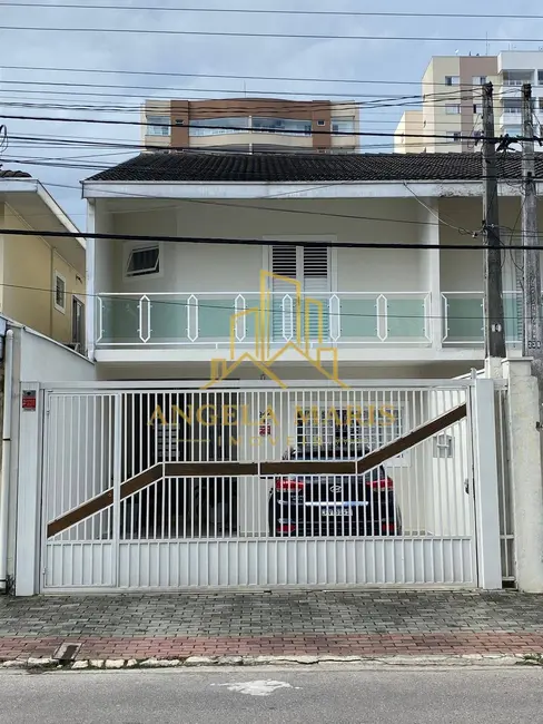 Casa com 3 quartos à venda, 110m2 em Sao Jose Dos Campos - SP - imagem 3 Foto 3 de Casa com 3 quartos à venda, 110m2 em Sao Jose Dos Campos - SP