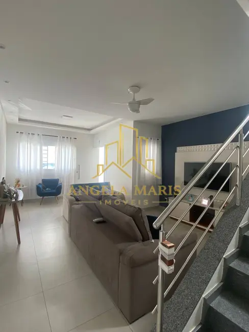 Casa com 3 quartos à venda, 110m2 em Sao Jose Dos Campos - SP - imagem 1 Foto 1 de Casa com 3 quartos à venda, 110m2 em Sao Jose Dos Campos - SP