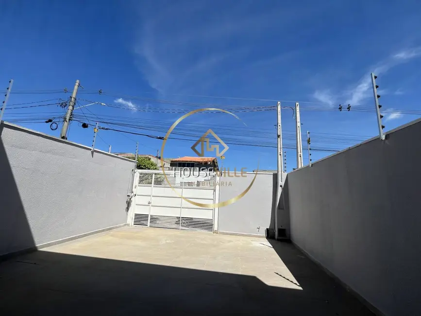 Foto 2 de Casa com 3 quartos à venda, 93m2 em Sao Jose Dos Campos - SP