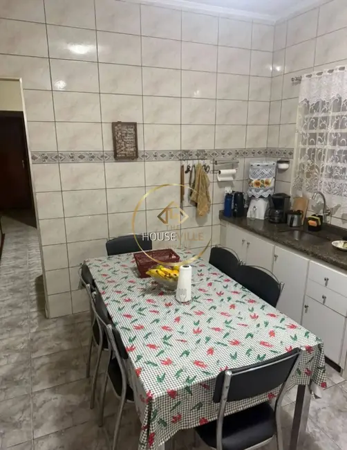Foto 8 de Casa com 3 quartos à venda, 73m2 em Sao Jose Dos Campos - SP