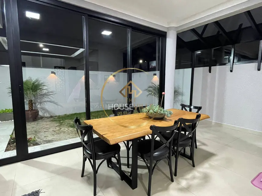 Foto 4 de Casa de Condomínio com 3 quartos à venda, 138m2 em Sao Jose Dos Campos - SP