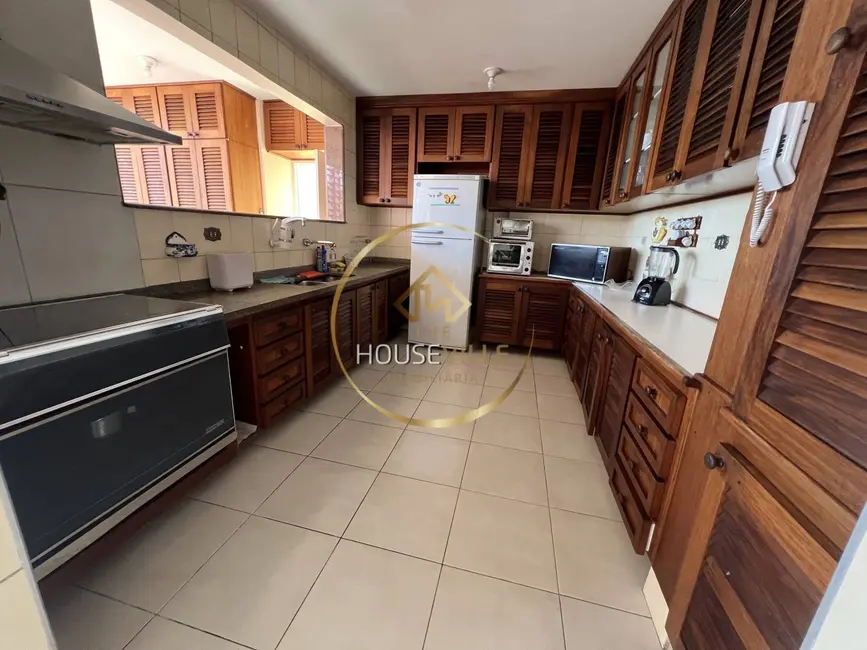 Apartamento com 3 quartos para alugar, 200m2 em Sao Jose Dos Campos - SP - imagem 5 Foto 5 de Apartamento com 3 quartos para alugar, 200m2 em Sao Jose Dos Campos - SP